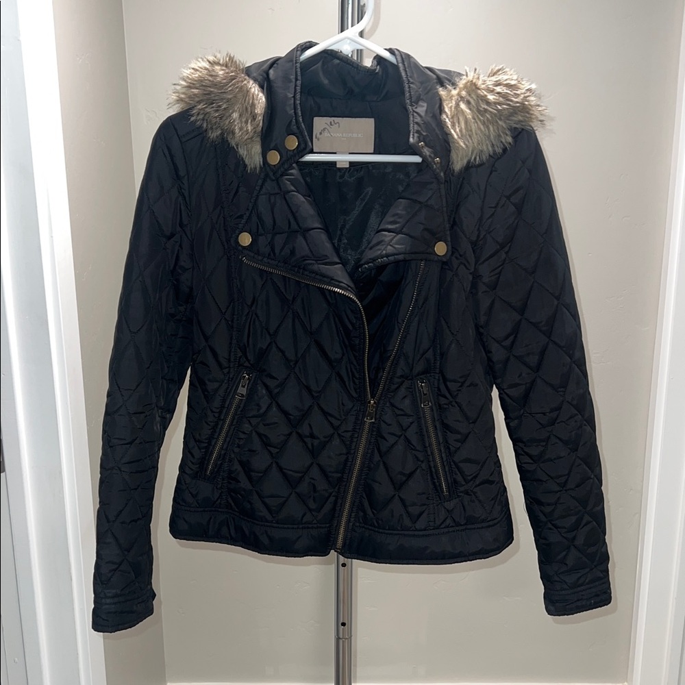 Banana Republic Black Quilted Puffer Jacket with Faux Fur